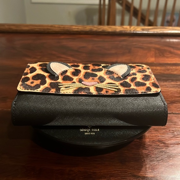 KATE SPADE Run Wild Leopard Crossbody Clutch - Picture 5 of 12